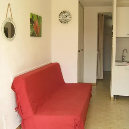 Friendly Apt. 4 *